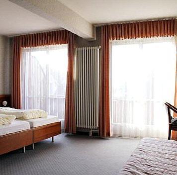 Hotel Zum Roten Lowen Hildisrieden 部屋 写真